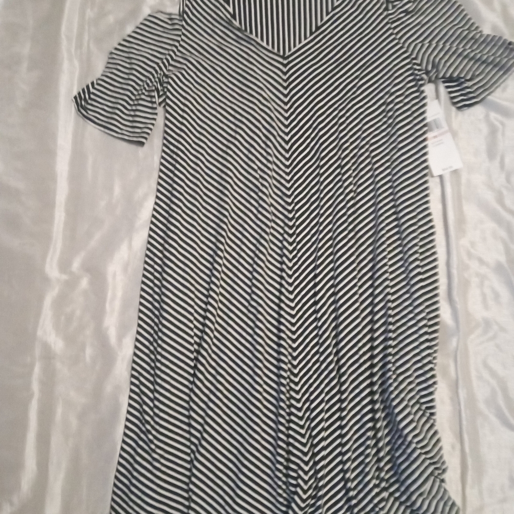 New Nina Leonard Monochrome Striped V-Neck Dress Size2X Short Cut Out Sleeves